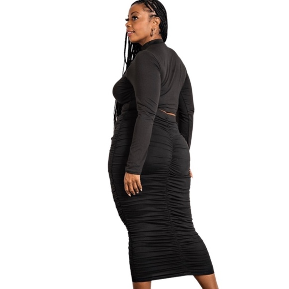 Long Sleeve Two Piece Skirt Set - Picture 5 of 5